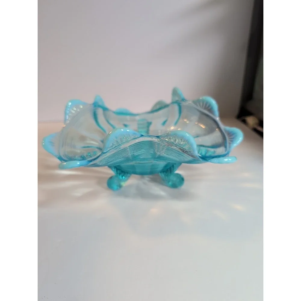 Northwood Glass‎ Klondyke Blue Opalescent 3 Footed Fluted Scroll Berry Dish